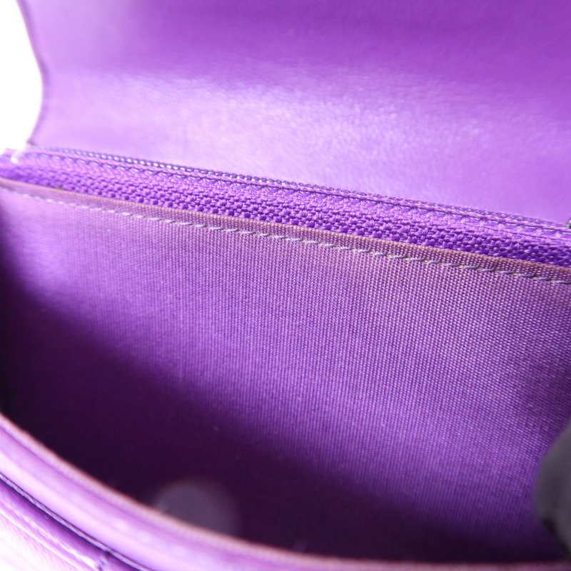 CHANEL 羊皮皮革Boy Bifold Wallet銀扣錢包-19