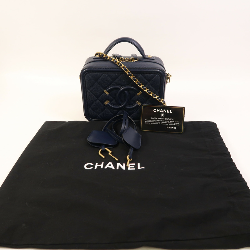 CHANEL 牛皮皮革Vanity Case金扣鏈帶手挽肩背兩用袋-9