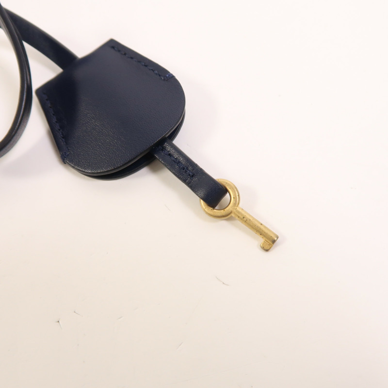 CHANEL 牛皮皮革Vanity Case金扣鏈帶手挽肩背兩用袋-21