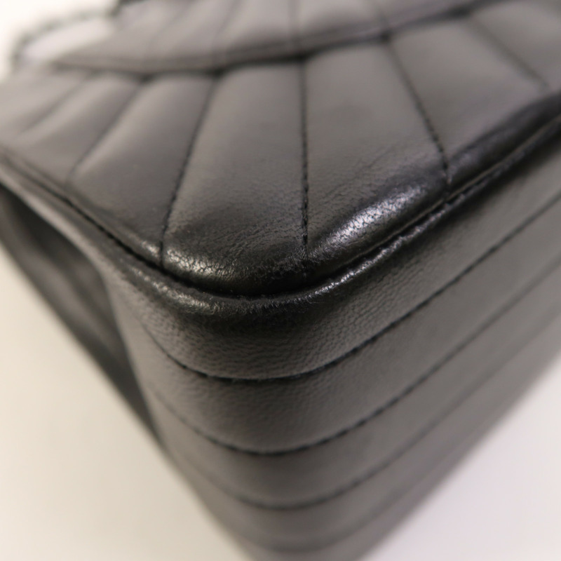 CHANEL 羊皮皮革Classic Jumbo鏈帶肩背袋-14