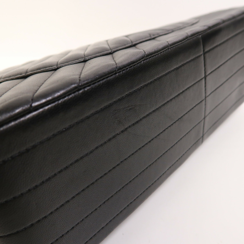 CHANEL 羊皮皮革Classic Jumbo鏈帶肩背袋-16