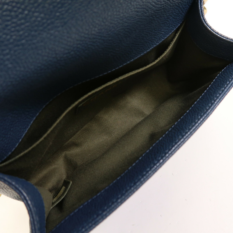 CHANEL 牛皮皮革Boy 20金扣鏈帶肩背袋-4