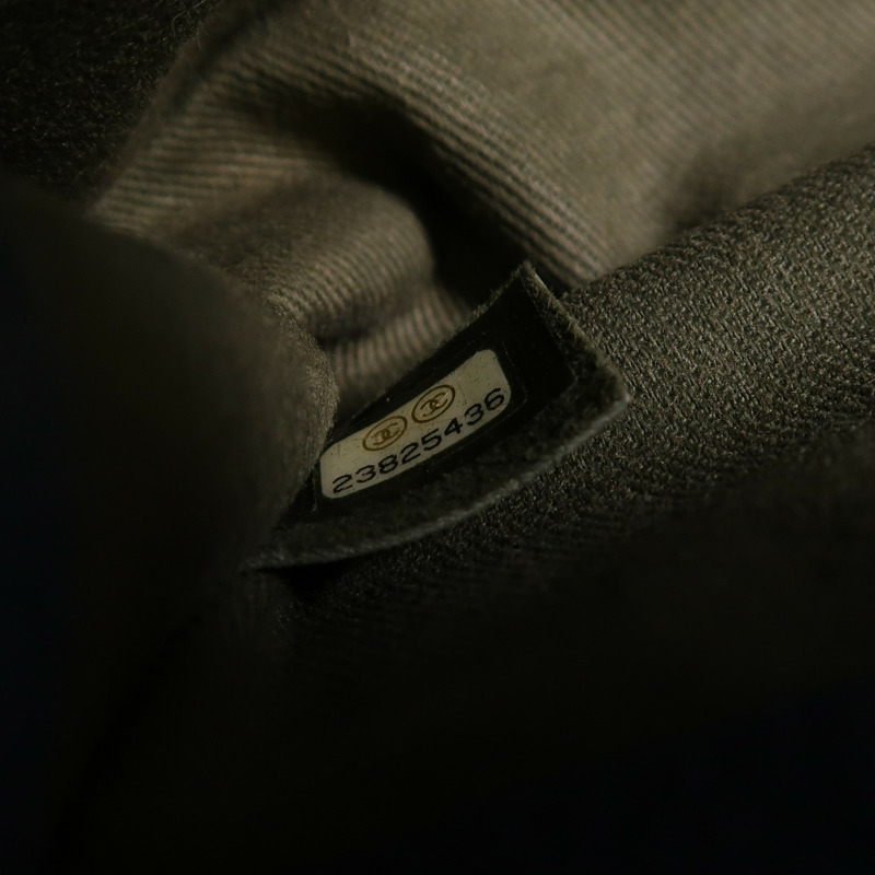 CHANEL 牛皮皮革Boy 20金扣鏈帶肩背袋-6