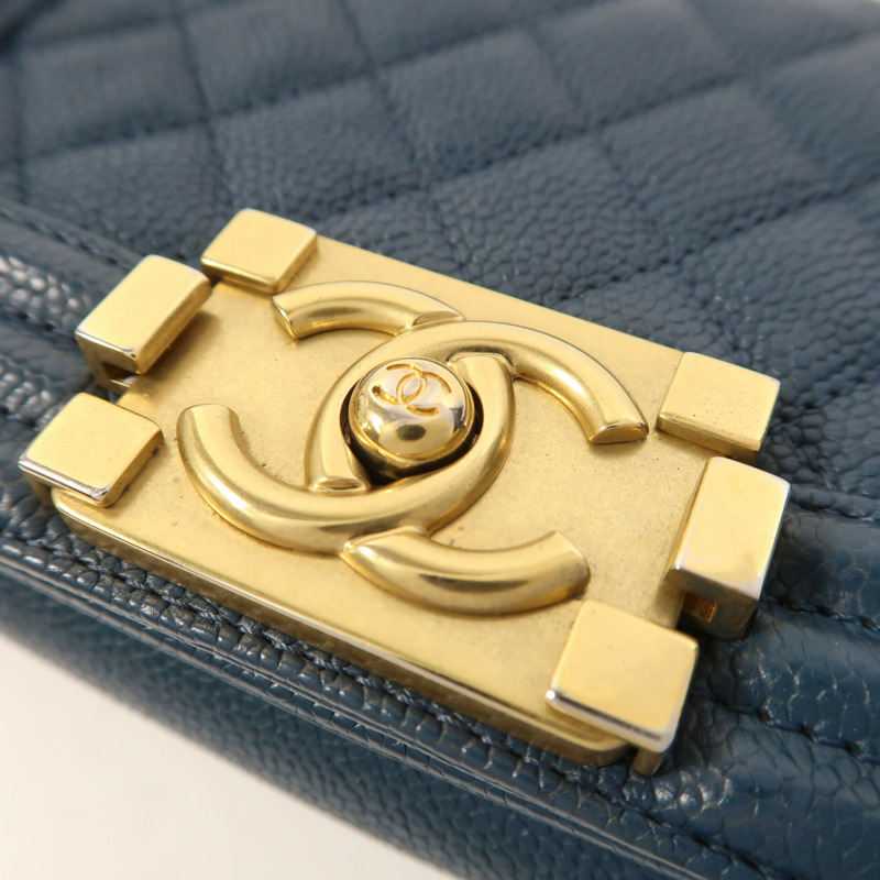 CHANEL 牛皮皮革Boy 20金扣鏈帶肩背袋-8