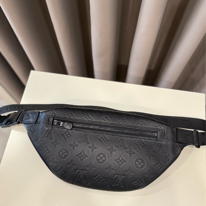 （極新美包）louisvuitton路易威登 黑壓紋discovery Pm腰包 M46036-2