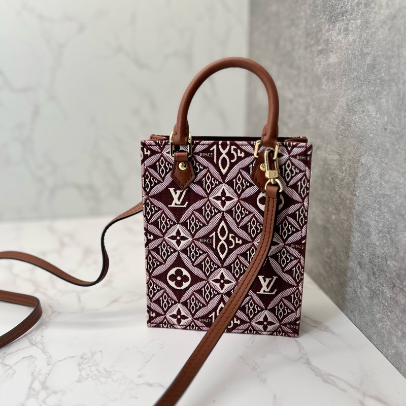 💗香緹國際精品💗 690 LV 1854 Petit sac plat 小琴譜包-0