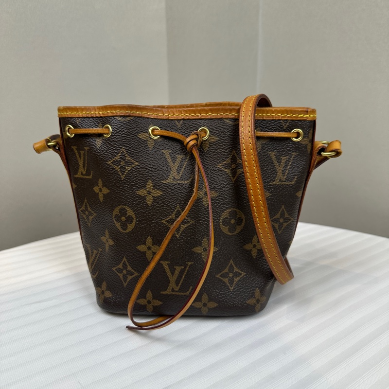 路易威登/Louis Vuitton Nano Noe 老花小水桶斜背包13x10x16cm-0