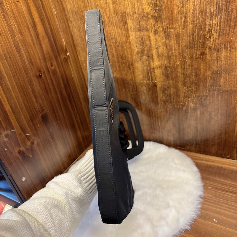 Prada 黑色手提包-2