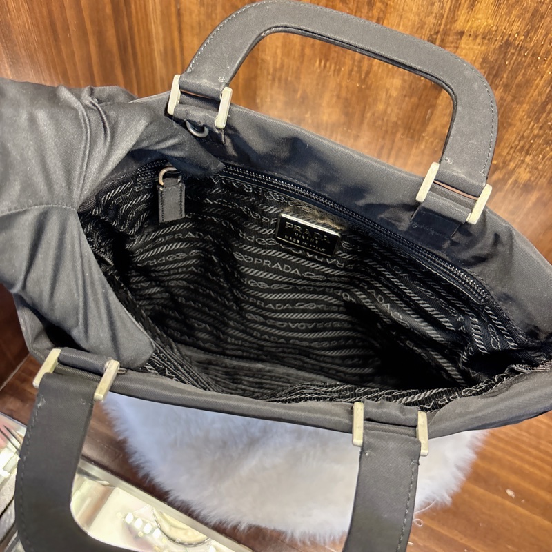 Prada 黑色手提包-5