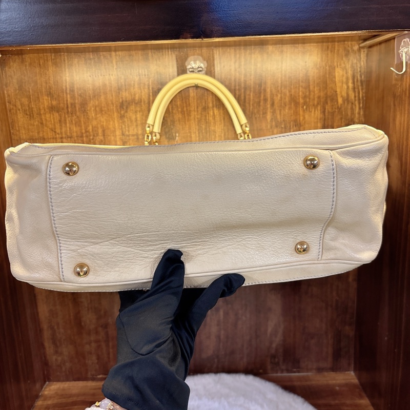 Salvatore Ferragamo 米白色手提包-2