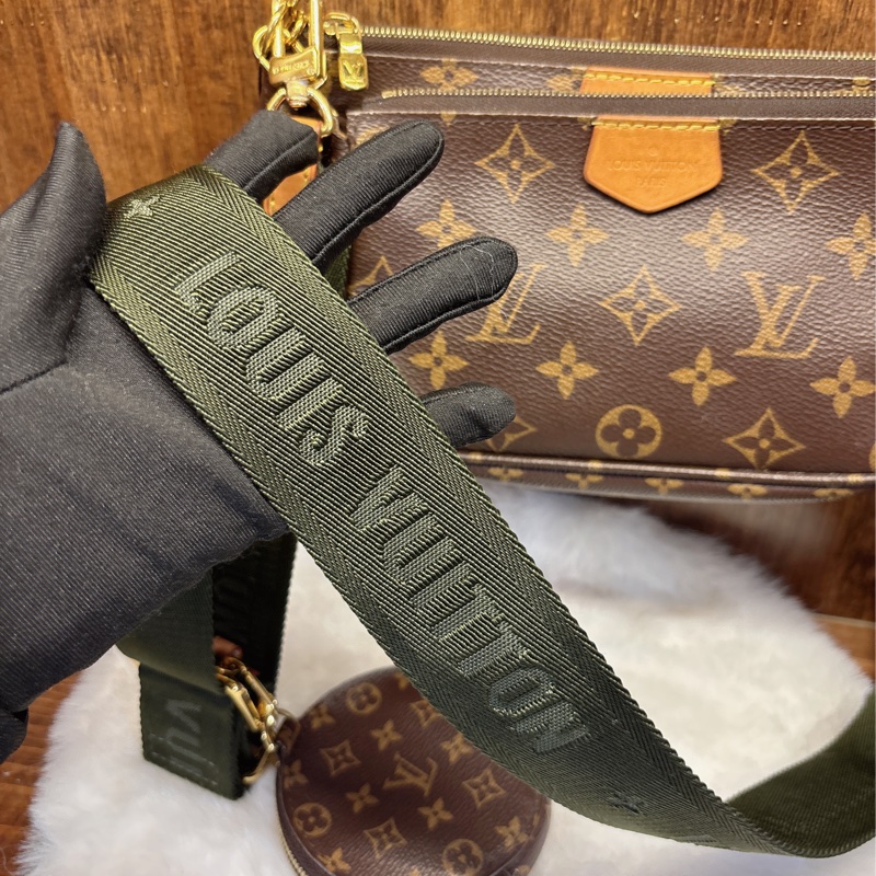 Louis Vuitton Multi Pochette Accessoires 手袋-1