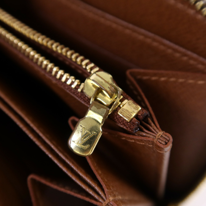 LOUIS VUITTON Monogram Zipper Long Wallet金扣長錢包-8