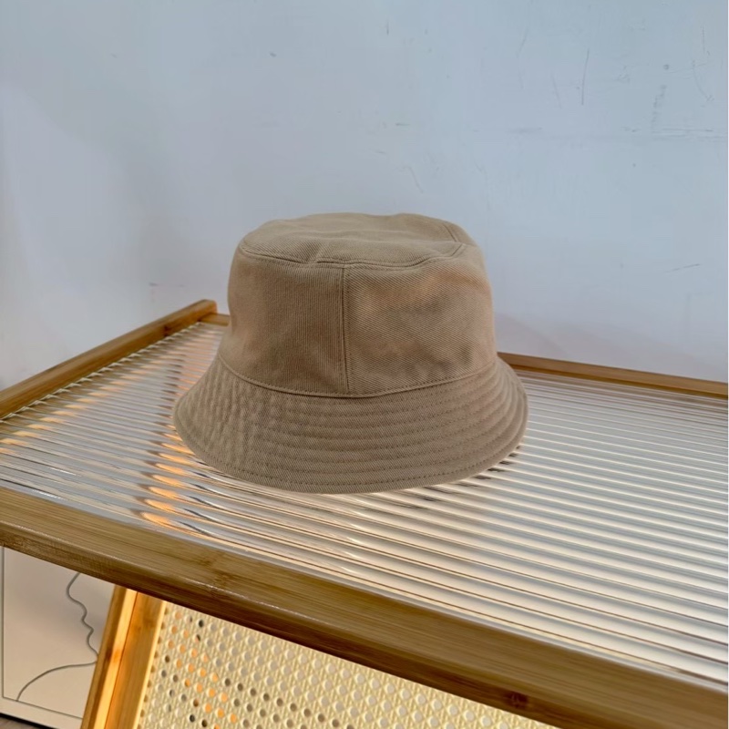 Chanel 奶茶色黑logo漁夫帽-1