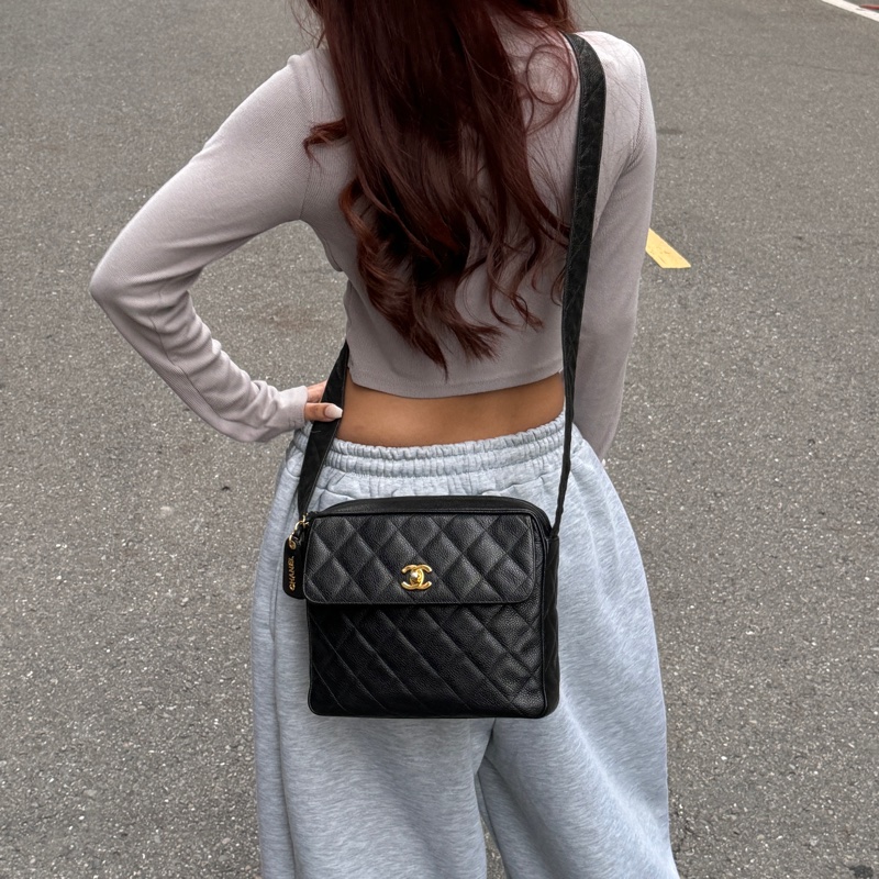 【超！級！新】 Chanel 黑金魚子醬牛皮 豆腐包 （專櫃26.4萬）-2