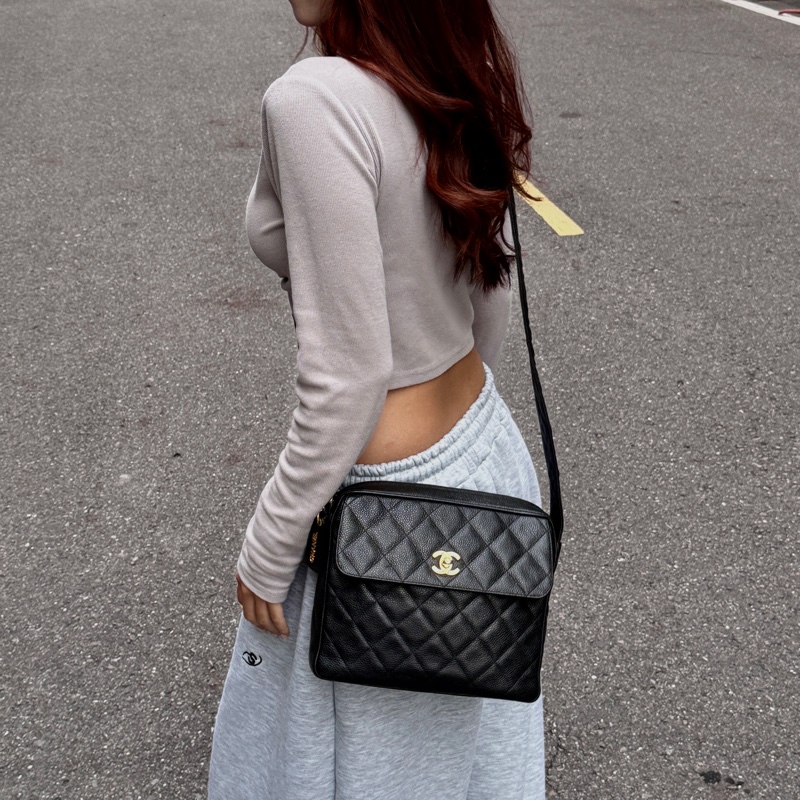 【超！級！新】 Chanel 黑金魚子醬牛皮 豆腐包 （專櫃26.4萬）-26