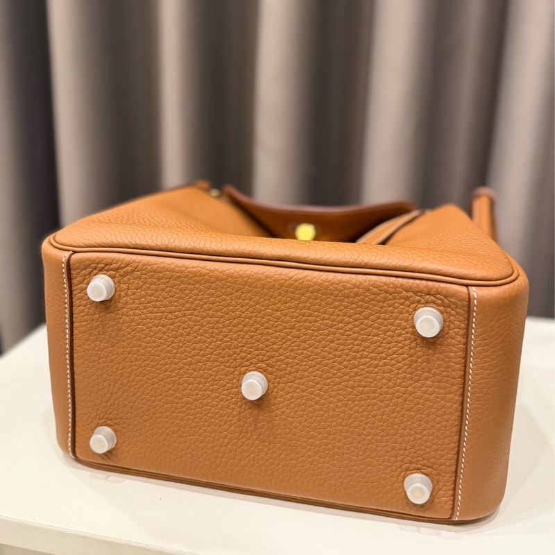 （極新甜價美包）Hermes 愛馬仕lindy26 金棕w刻-4