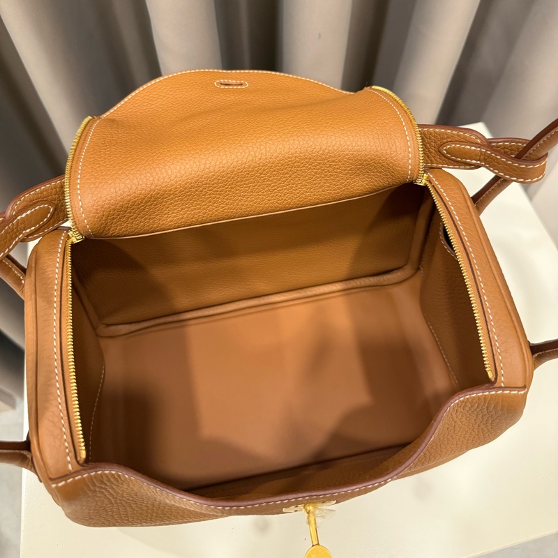 （極新甜價美包）Hermes 愛馬仕lindy26 金棕w刻-7