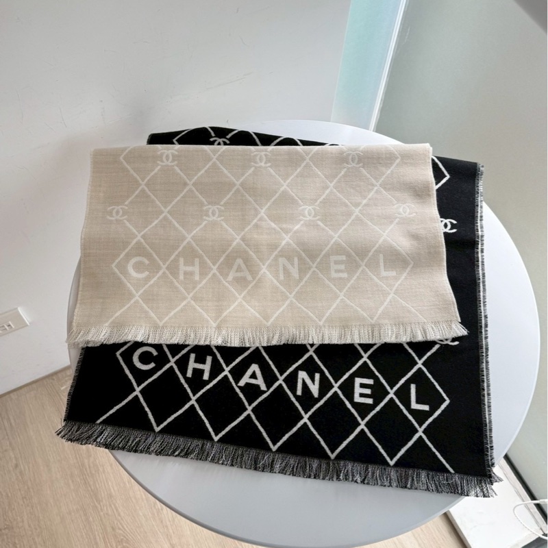 Chanel 黑色菱格紋圍巾-3