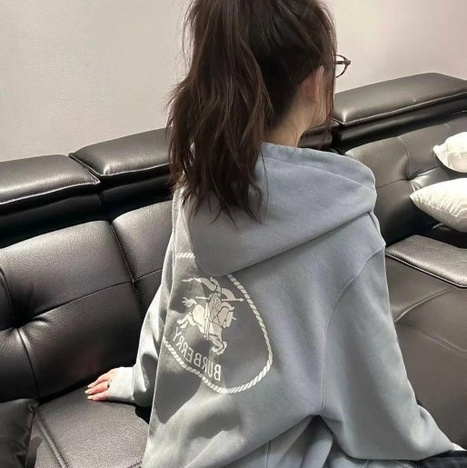 💎Han's house精品服飾💎 BURBERRY 戰馬 騎士 連帽 外套 男女共穿  原價24500-4