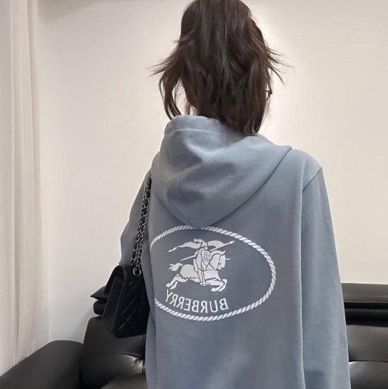 💎Han's house精品服飾💎 BURBERRY 戰馬 騎士 連帽 外套 男女共穿  原價24500-5