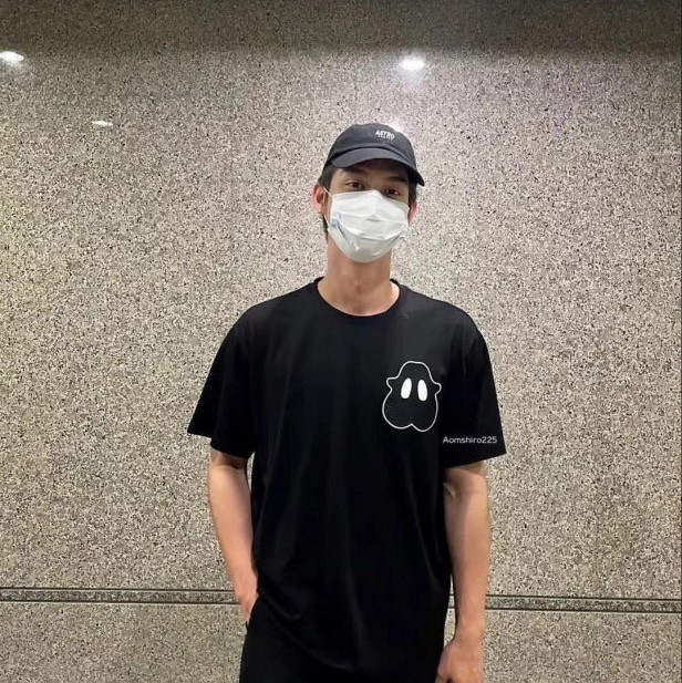 💎Han's house精品服飾💎 Burberry 精靈 短T T恤 短袖-7