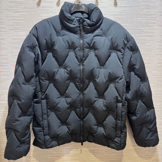 💎Han's house精品服飾💎 Burberry 滿版 刺繡 戰馬 騎士 羽絨 外套 原價84000-0