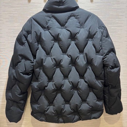 💎Han's house精品服飾💎 Burberry 滿版 刺繡 戰馬 騎士 羽絨 外套 原價84000-5
