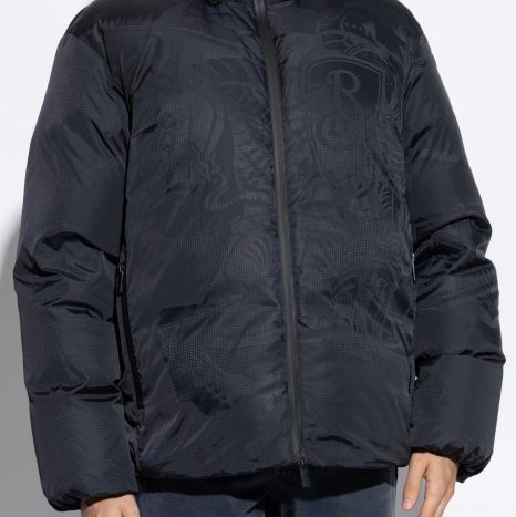 💎Han's house精品服飾💎 Burberry 戰馬 騎士 羽絨 外套 現貨 S ~ L 原價80000-3