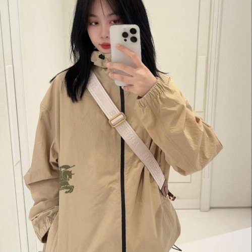 💎Han's house精品服飾💎 BURBERRY 刺繡 戰馬 騎士 連帽 外套 風衣  原價46000-6