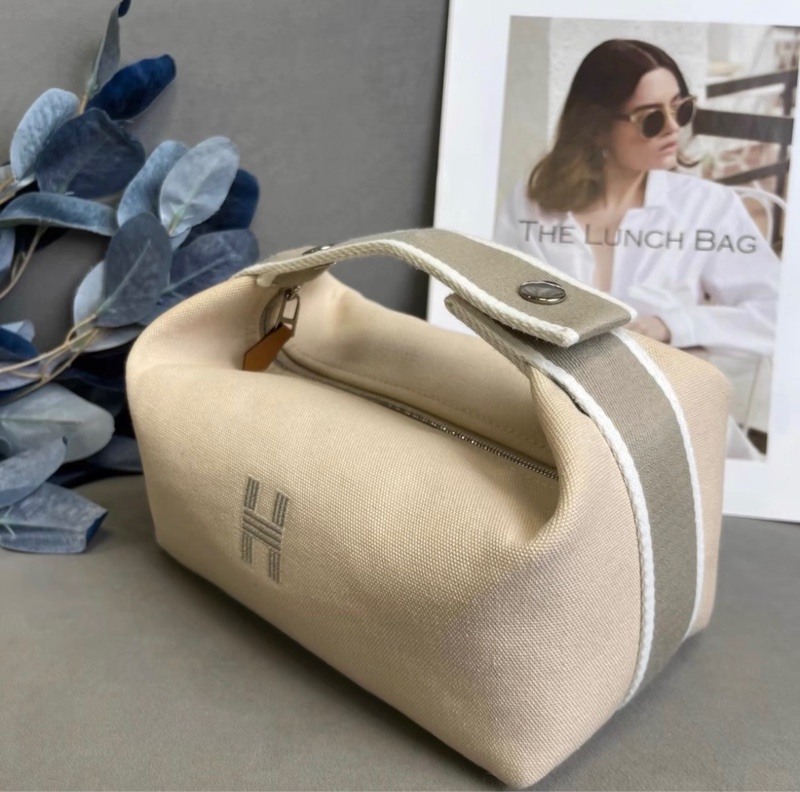 Hermes 米色飯盒包-9