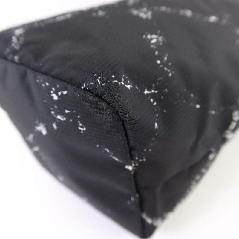 CHANEL 尼龍Travel Line Bucket Pouch小袋-9