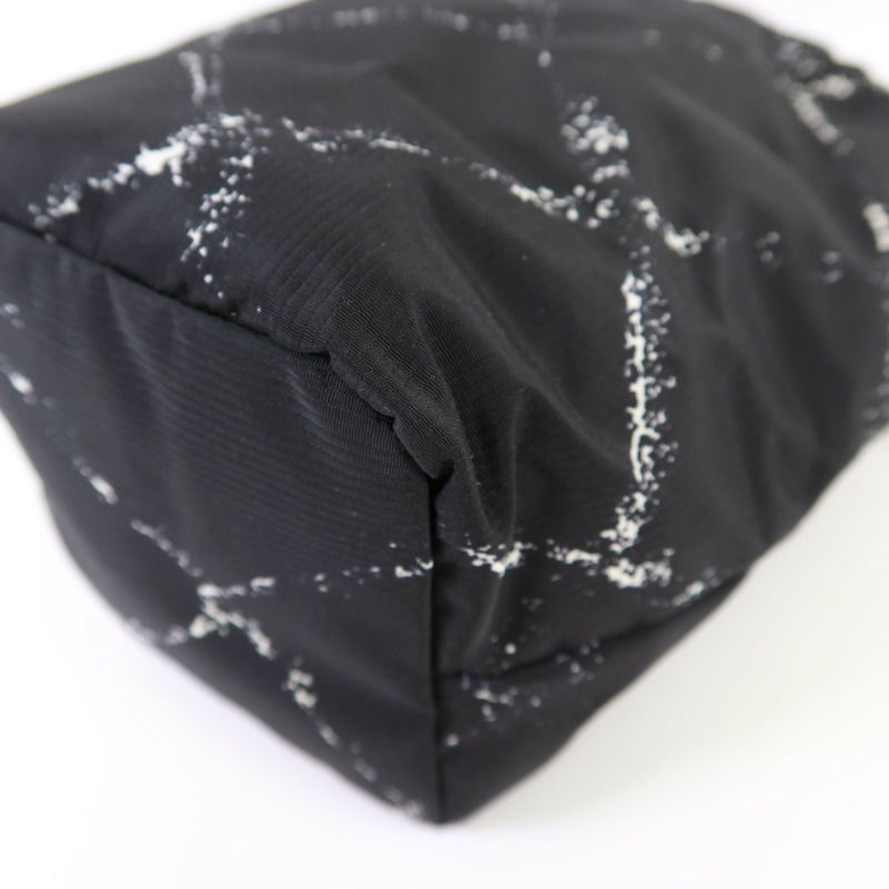 CHANEL 尼龍Travel Line Bucket Pouch小袋-10