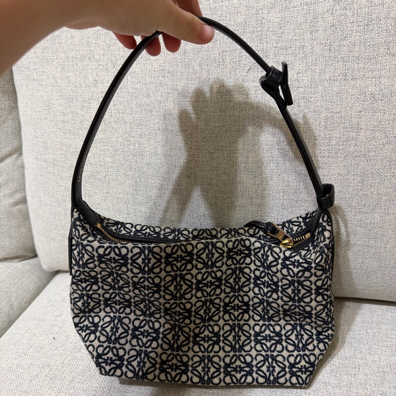 Loewe LOEWE Cubi 緹花帆布小牛皮 小號飯盒包 海軍藍-5