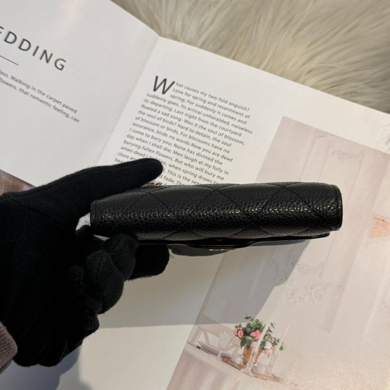 香奈兒 黑金三折短夾-5