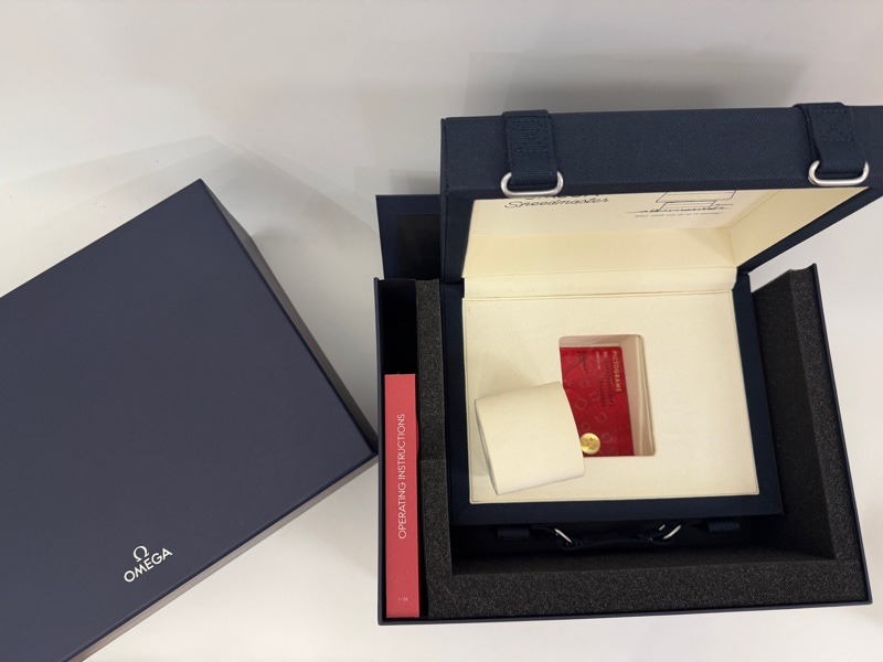 Omega 第三代精鋼Speedmaster藍鋼針Snoopy登月機械錶-11