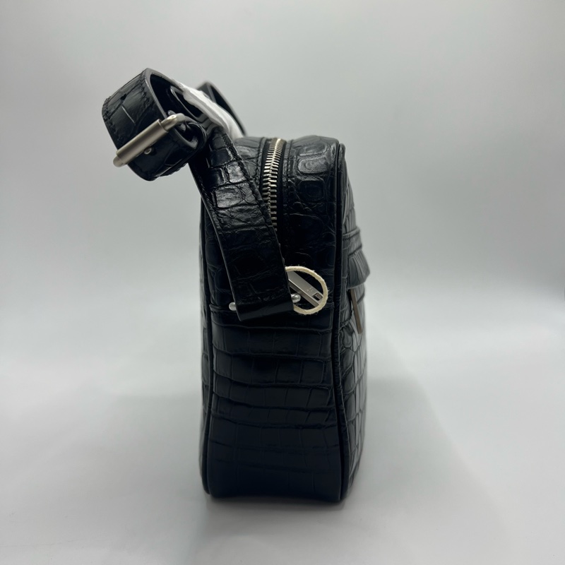 SAINT LAURENT 圣罗兰 YSL 黑色鳄鱼压纹相机包 男女同款单 尺寸 24*16*6.5cm-3