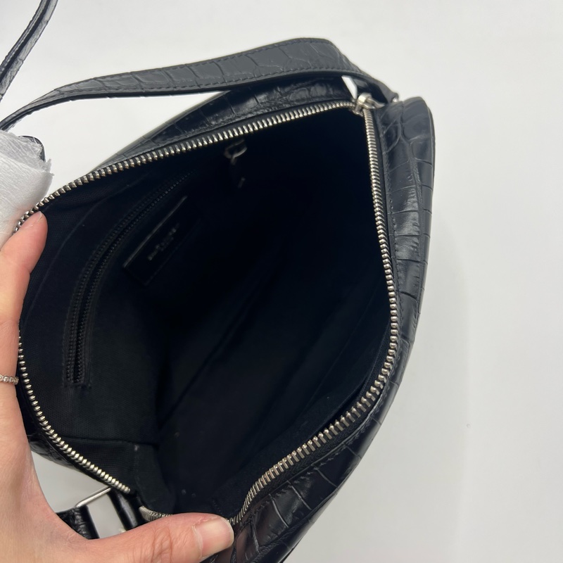 SAINT LAURENT 圣罗兰 YSL 黑色鳄鱼压纹相机包 男女同款单 尺寸 24*16*6.5cm-7