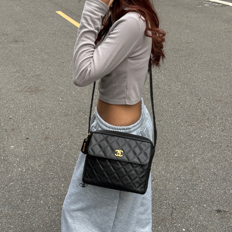 【超！級！新】Chanel 黑金魚子醬牛皮 豆腐包（專櫃26.4萬）-2