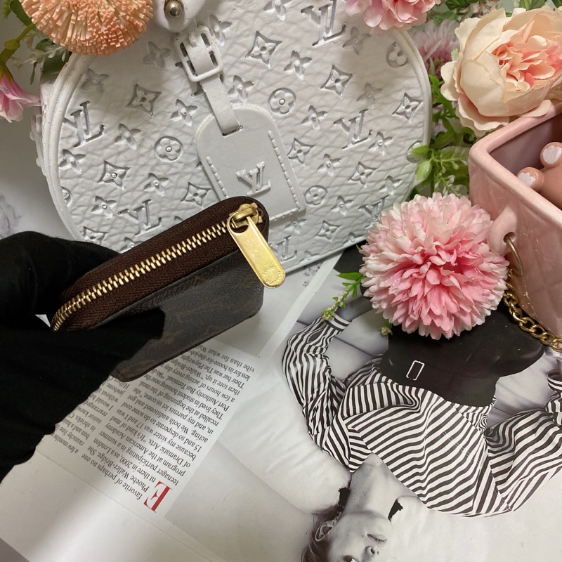 LV M60067經典老花拉鍊零錢包 🏅-6