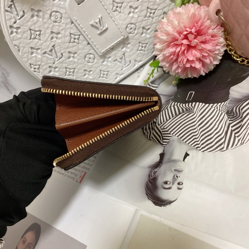 LV M60067經典老花拉鍊零錢包 🏅-19