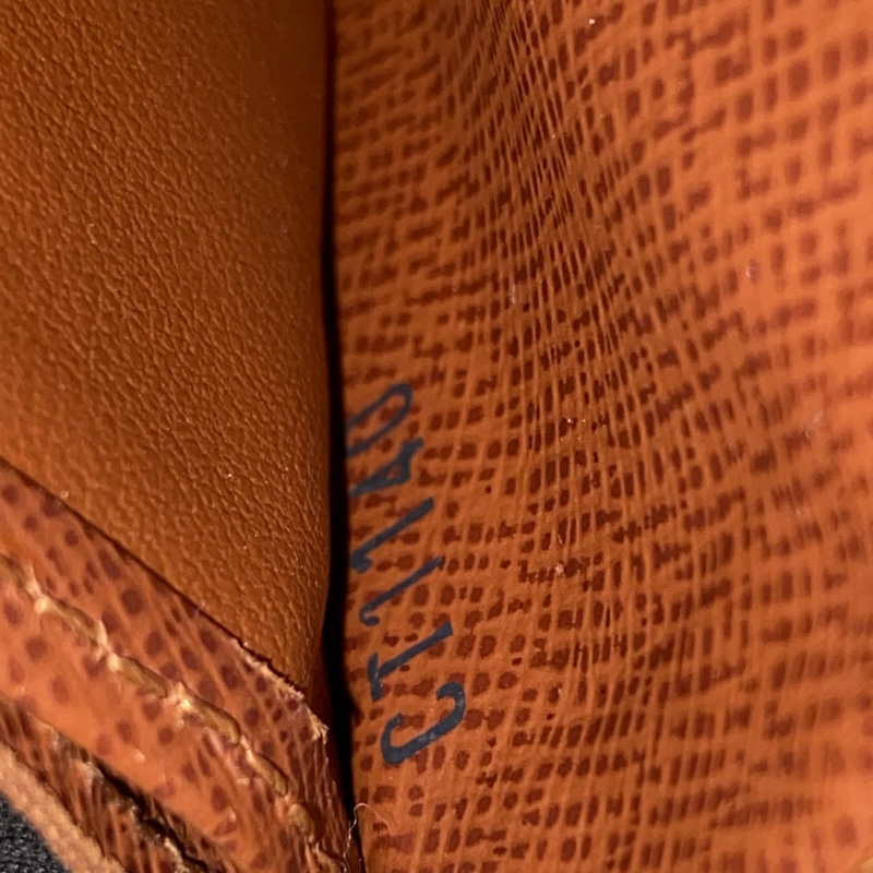 LV M60067經典老花拉鍊零錢包 🏅-20