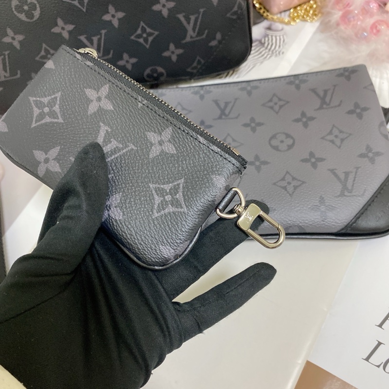 LV M69443 三合一黑武士郵差包 🏅-13