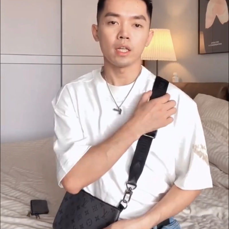 LV M69443 三合一黑武士郵差包 🏅-42