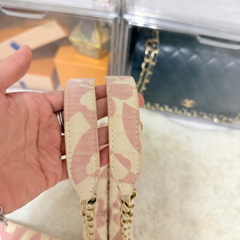 新上架🧨大掃除便宜賣一週🫶🏻清包櫃   CHANEL香奈兒肩背包-71