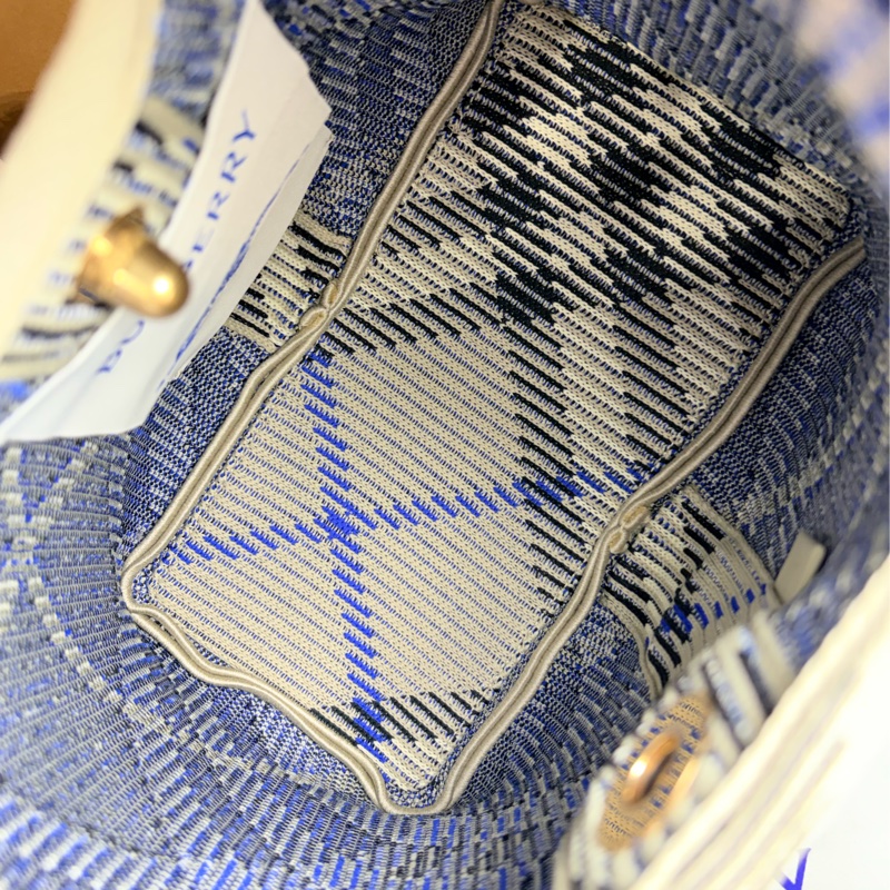 ✨全新盒裝 Burberry2025新款 巴寶莉 格紋針織hobo包 肩背/手提包 （原價55000-6