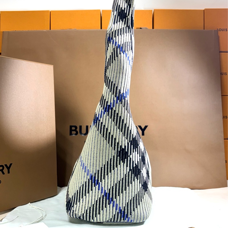 ✨全新盒裝 Burberry2025新款 巴寶莉 格紋針織hobo包 肩背/手提包 （原價55000-8