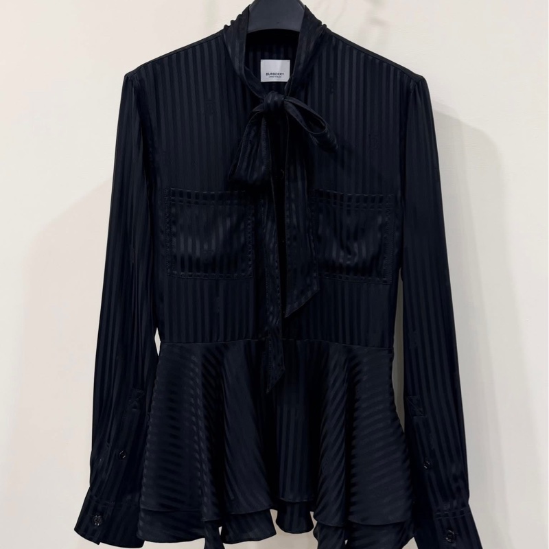 BURBERRY 新標 滿版TB 直條紋桑蠶絲上衣-1