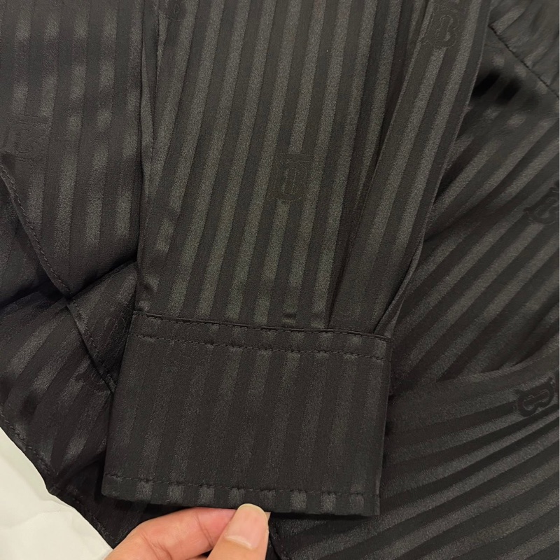 BURBERRY 新標 滿版TB 直條紋桑蠶絲上衣-4
