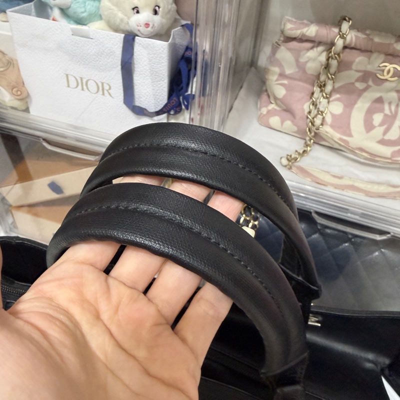 未使用9新✨是一顆公事包 也可以是一顆媽媽包 香奈兒chanel黑色肩背 托特-38