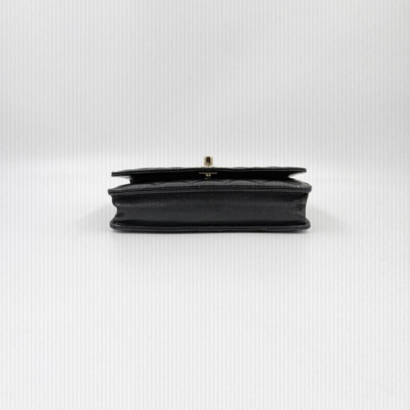 CHANEL - 黑色羊皮金釦Trendy CC Wallet on Chain ╻ WOC-8